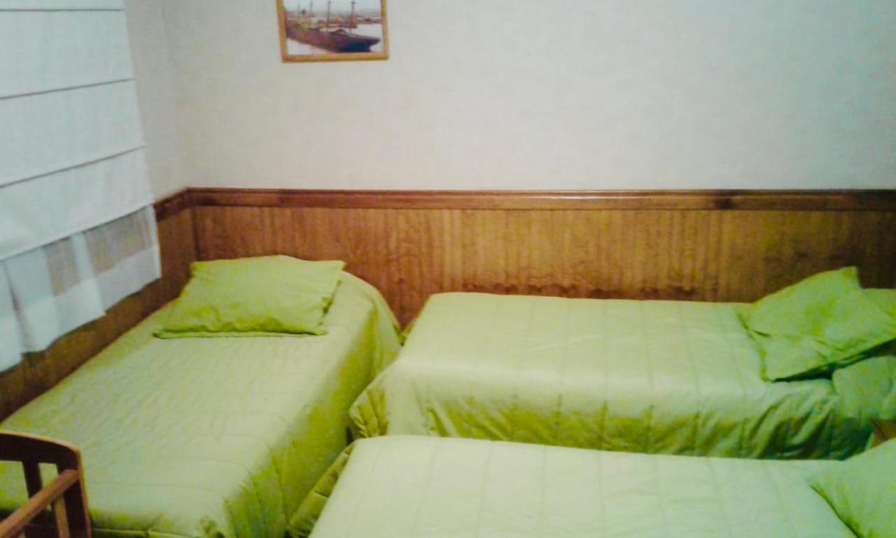 Hostal Chalet Las Violetas Punta Arenas Exterior foto